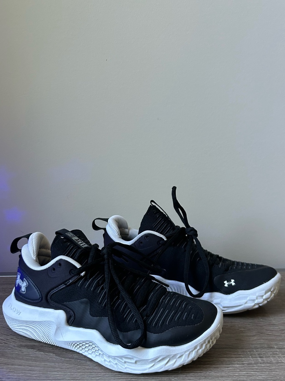 Under Armour Flow Ace Low Athletic Shoes Womens Size 7